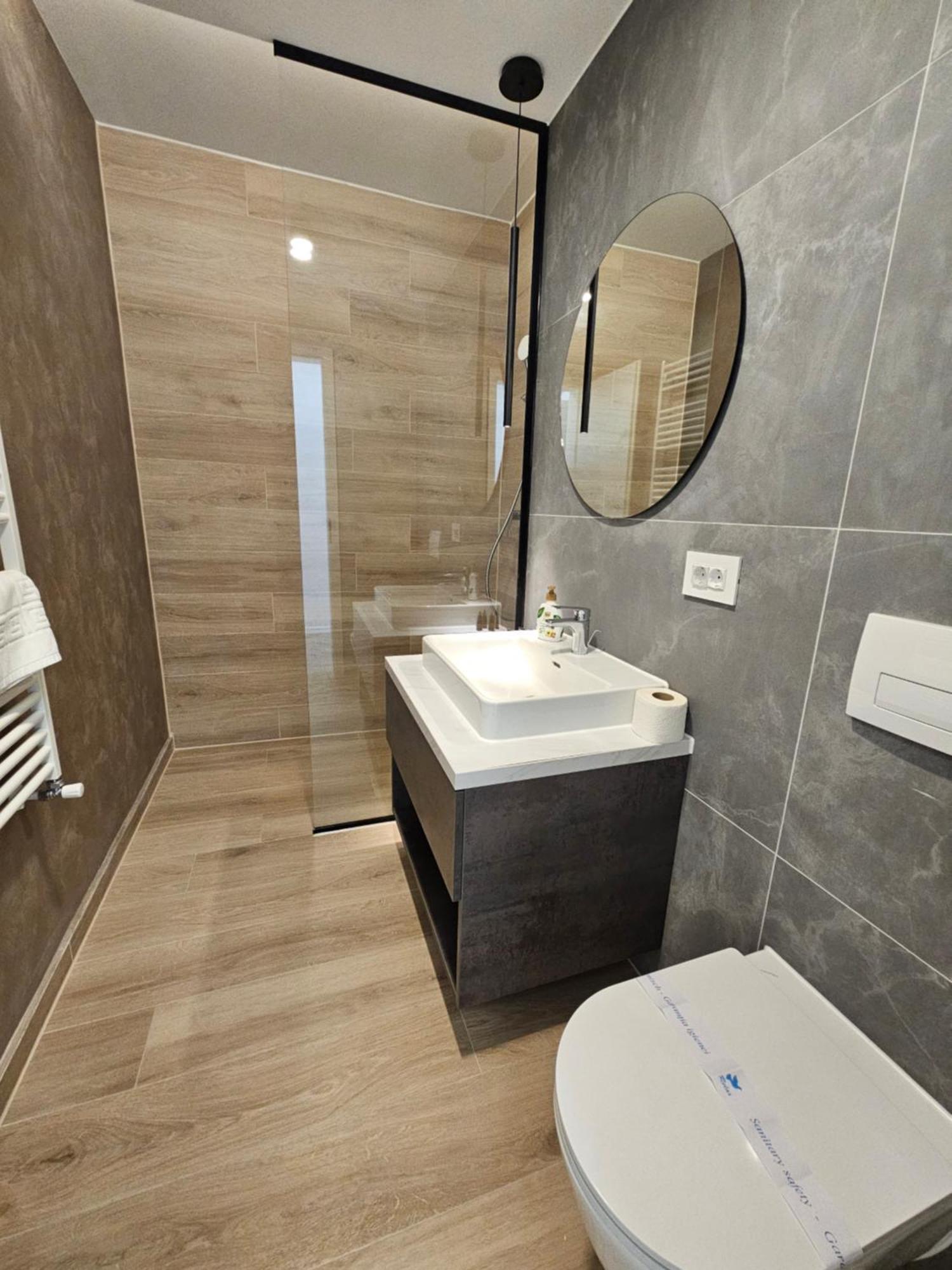 Deluxe Cozy Apartments - Coresi Mall #Braşov Esterno foto
