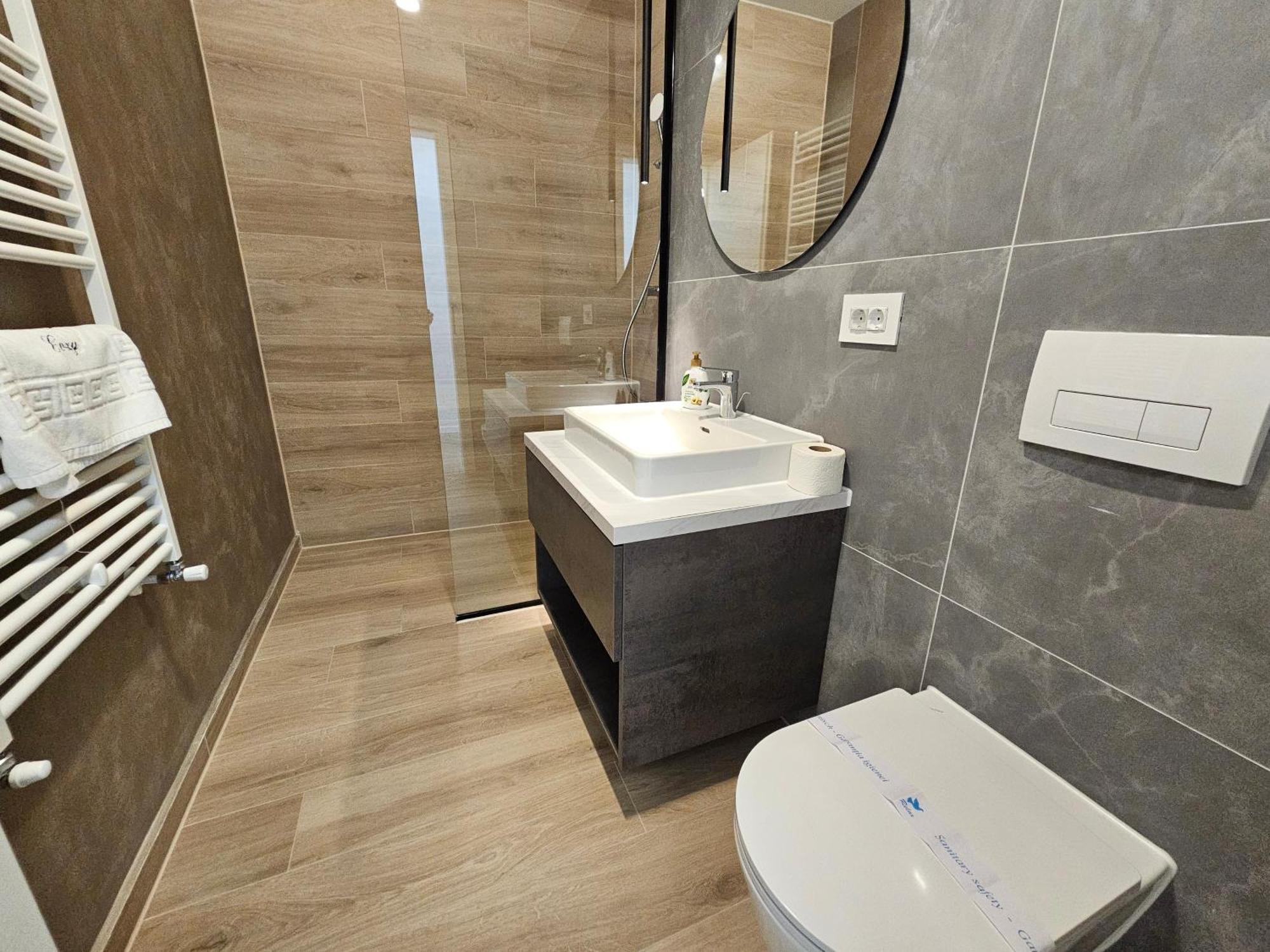 Deluxe Cozy Apartments - Coresi Mall #Braşov Esterno foto