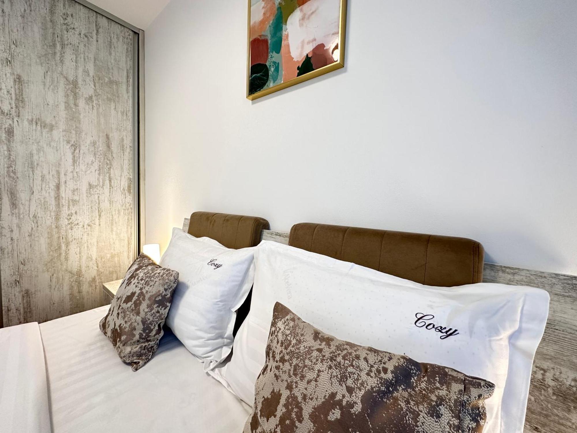 Deluxe Cozy Apartments - Coresi Mall #Braşov Esterno foto